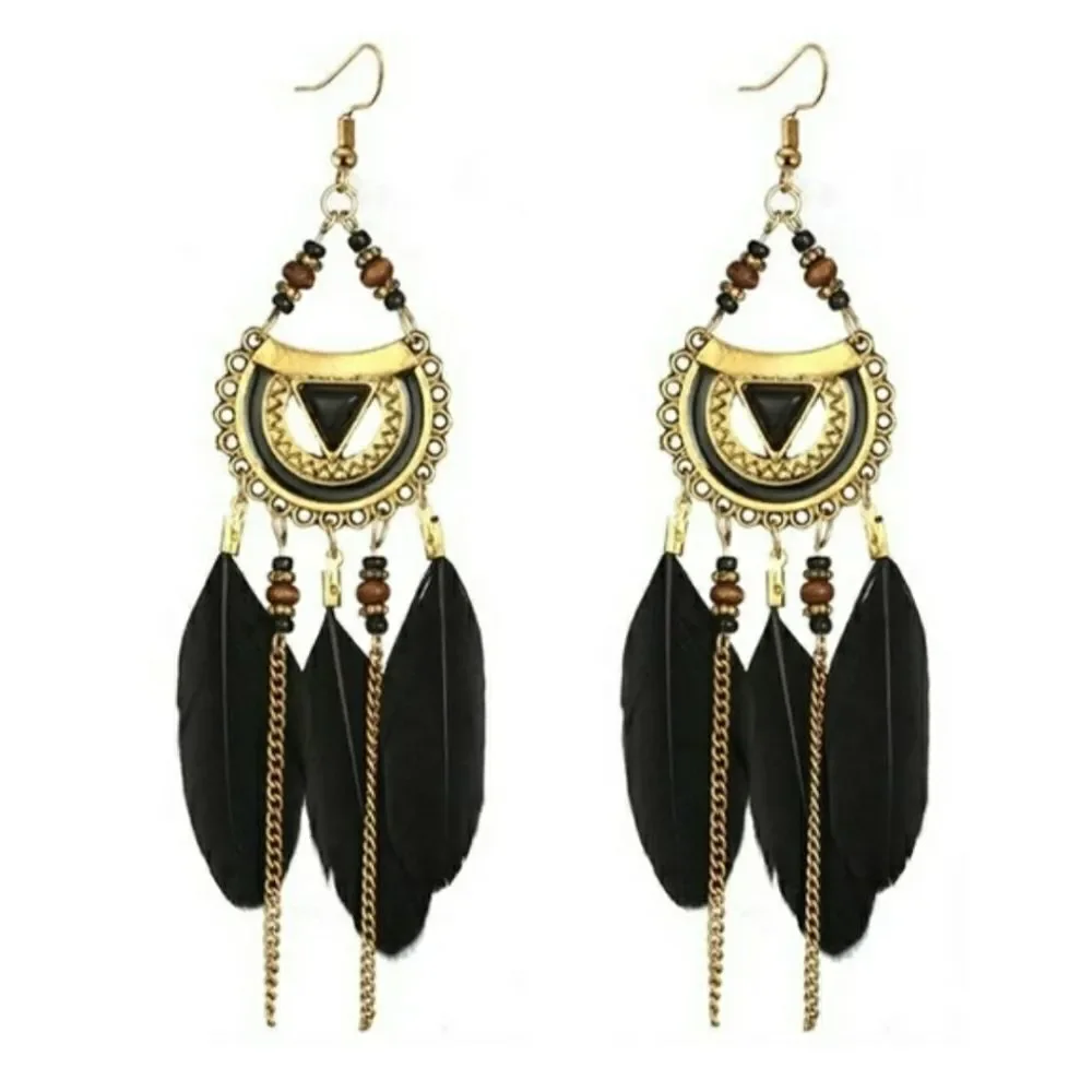 🌼Black Boho dangle feathers